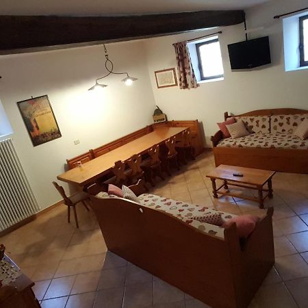 Montalto Dora La Taverna Di Tony B&B 외부 사진